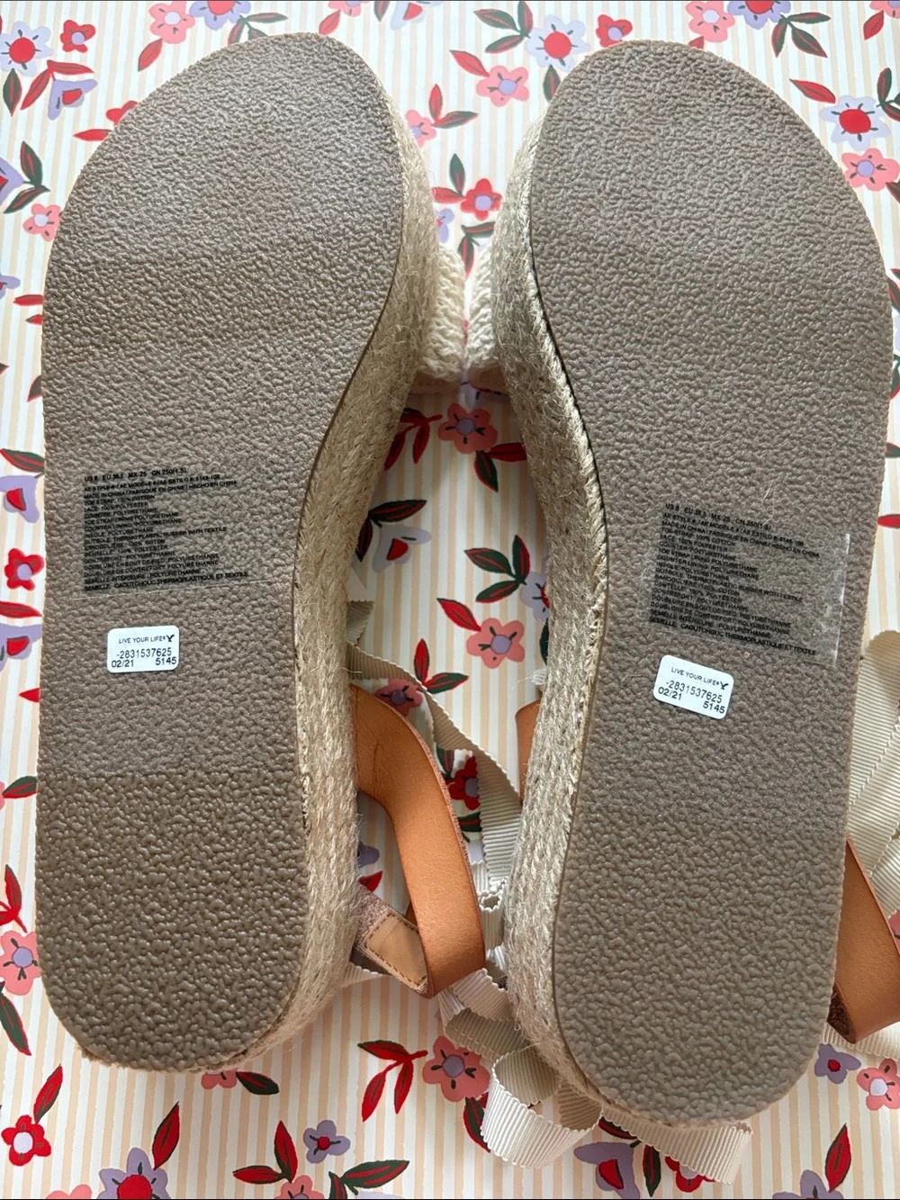 American Eagle Outfitters Espadrille Lace-Up Wedge Sandals - Size 8